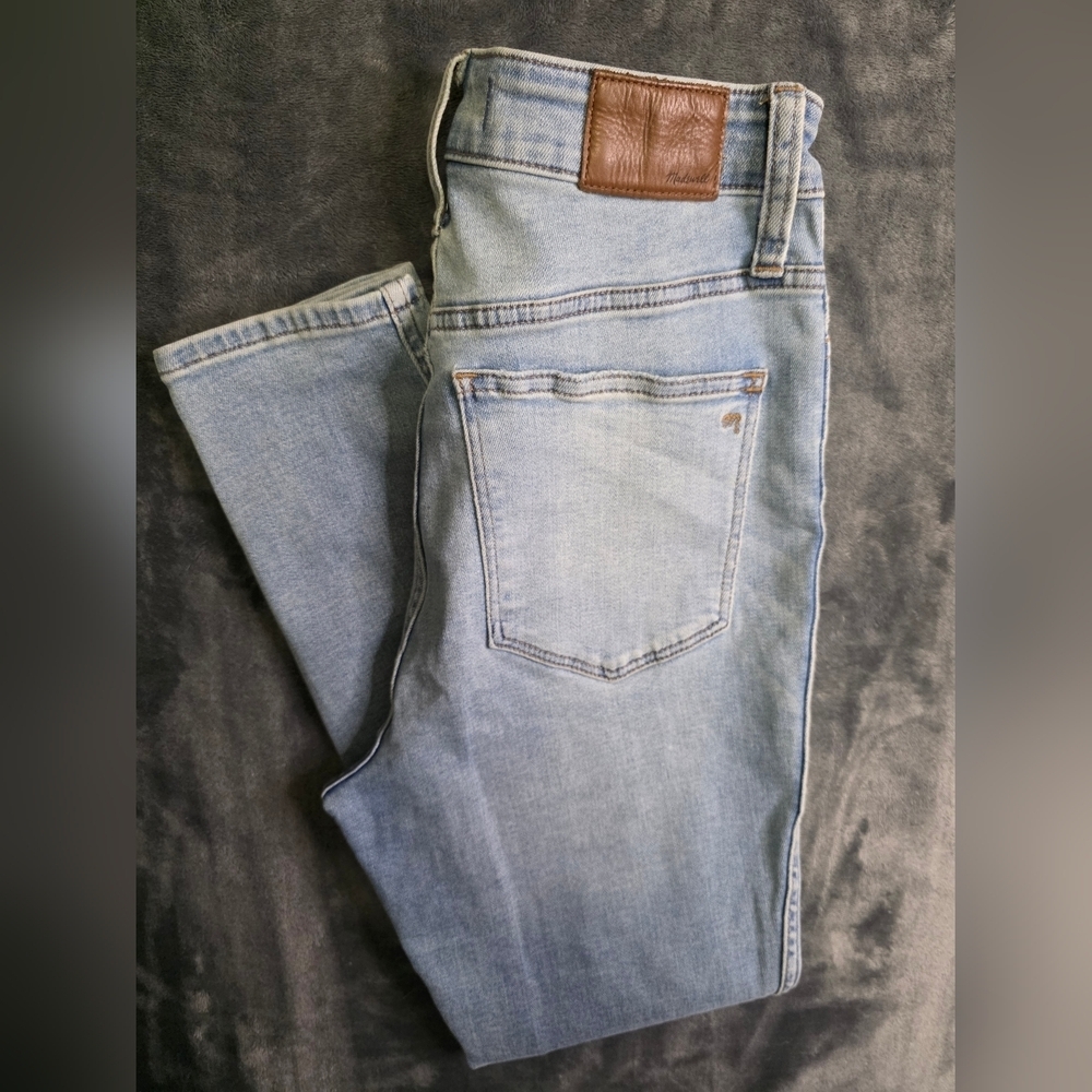 Madewell Curvy Roadtripper Authentic Jeans in
Caldwell Wash